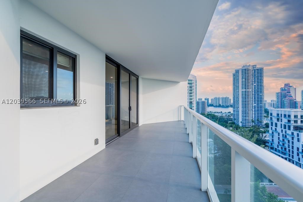 MARINA TOWER CONDO - Residential