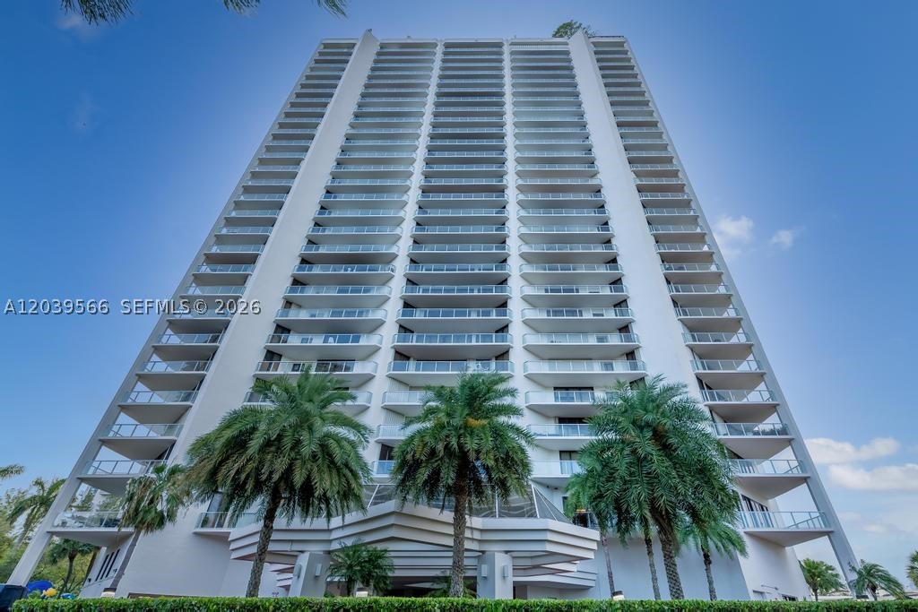 MARINA TOWER CONDO - Residential