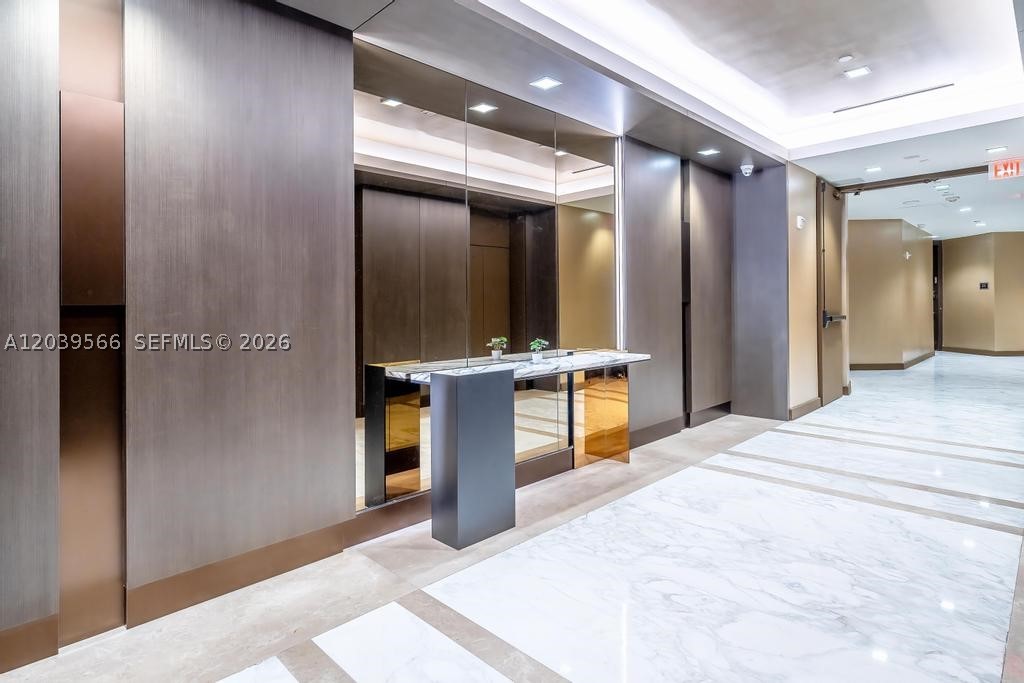 MARINA TOWER CONDO - Residential