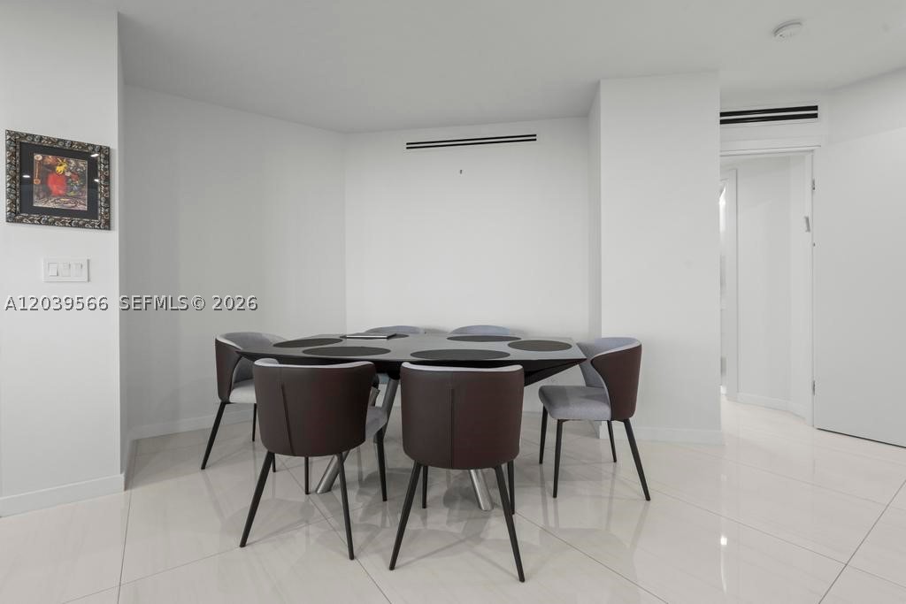 MARINA TOWER CONDO - Residential