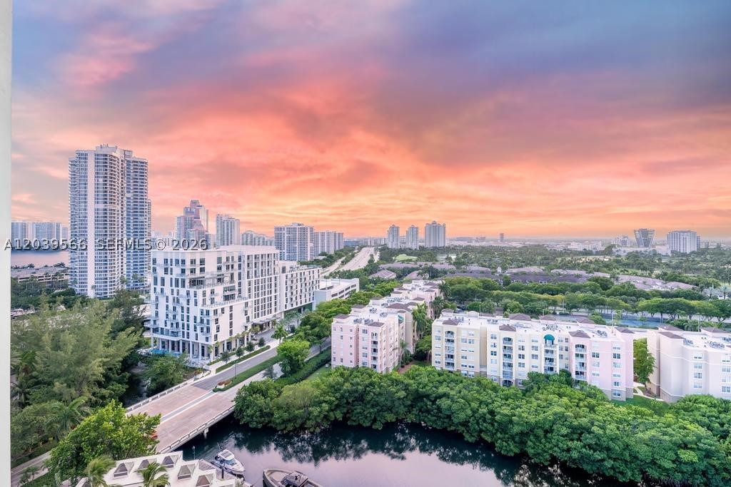 MARINA TOWER CONDO - Residential