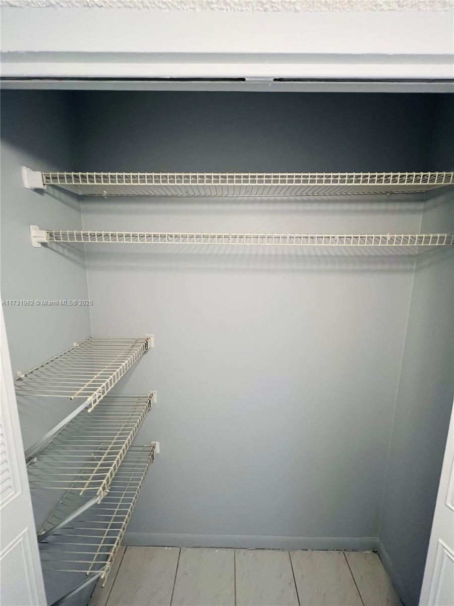 WILSHIRE CONDO - Residential Lease