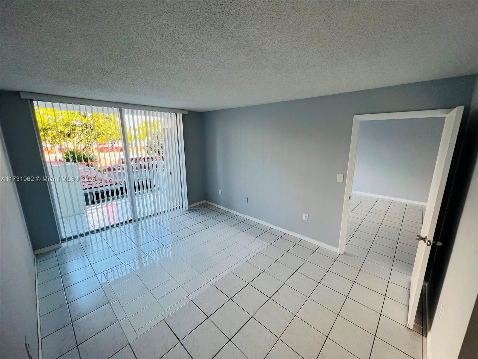 WILSHIRE CONDO - Residential Lease