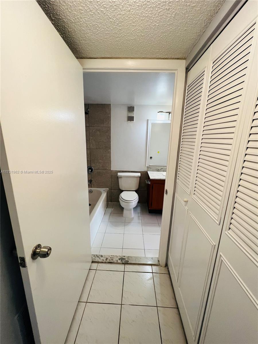WILSHIRE CONDO - Residential Lease