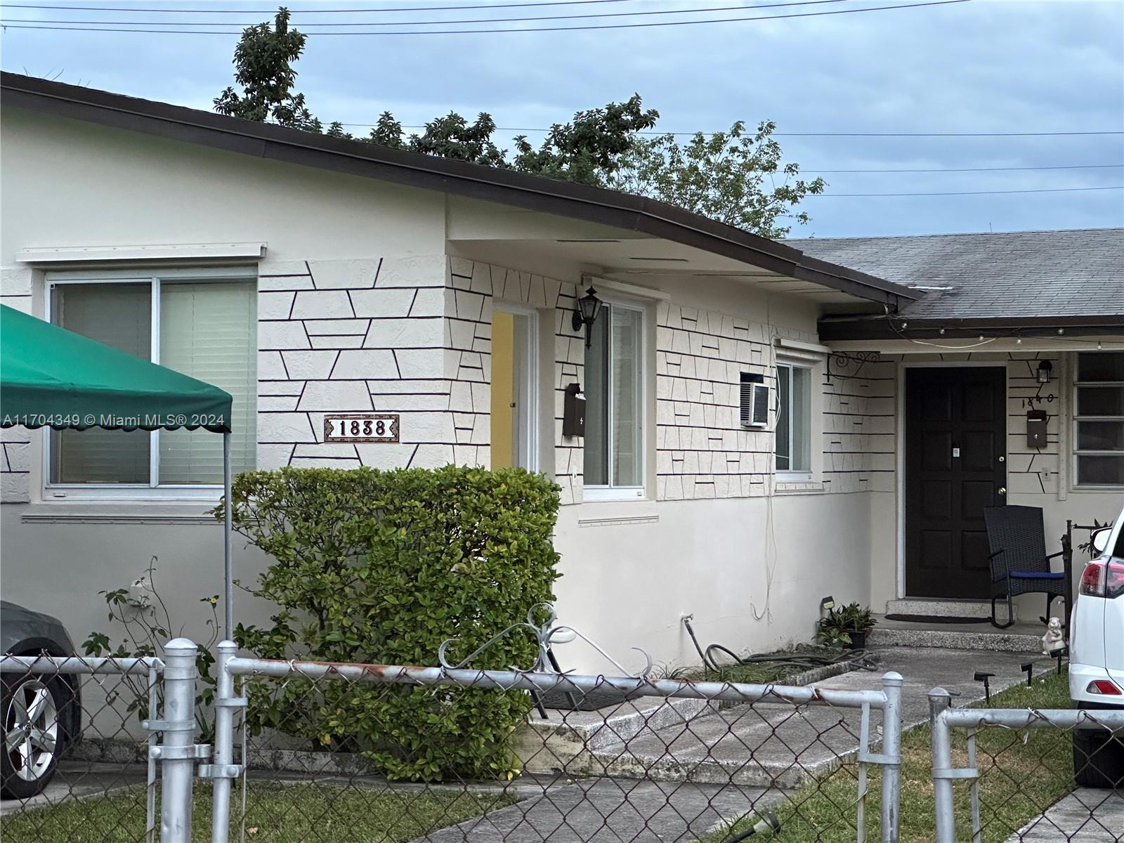 OCOEE PARK - Residential Income