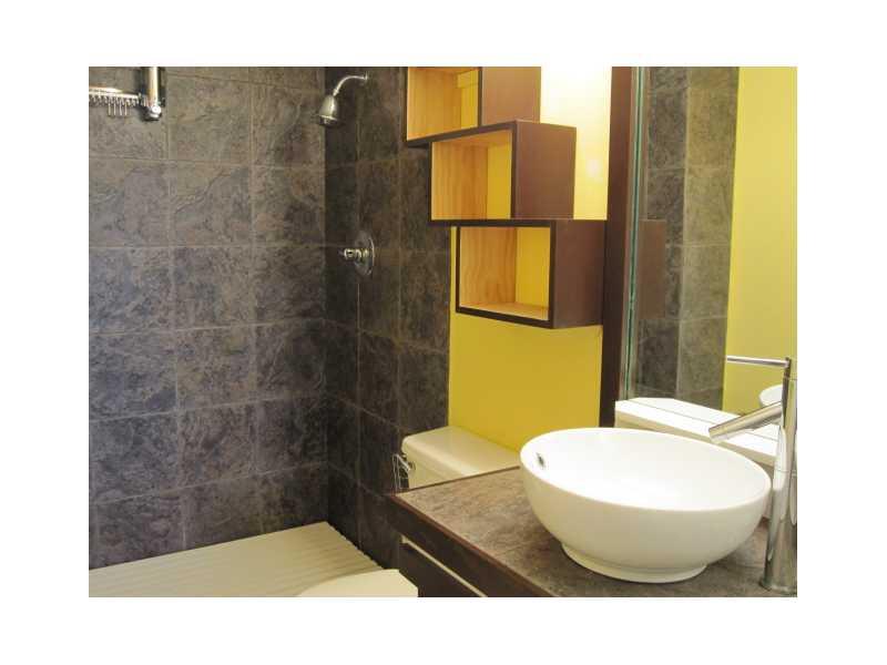 PARKVIEW POINT CONDO - Residential Lease