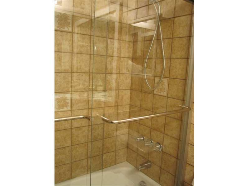 PARKVIEW POINT CONDO - Residential Lease