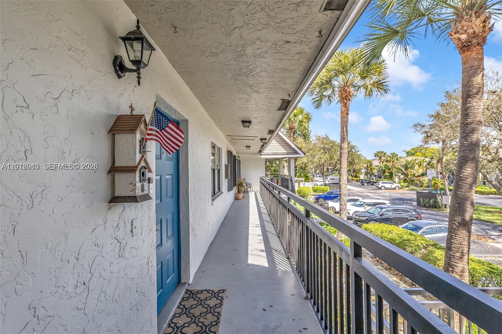 DELRAY OAKS CONDO - Residential
