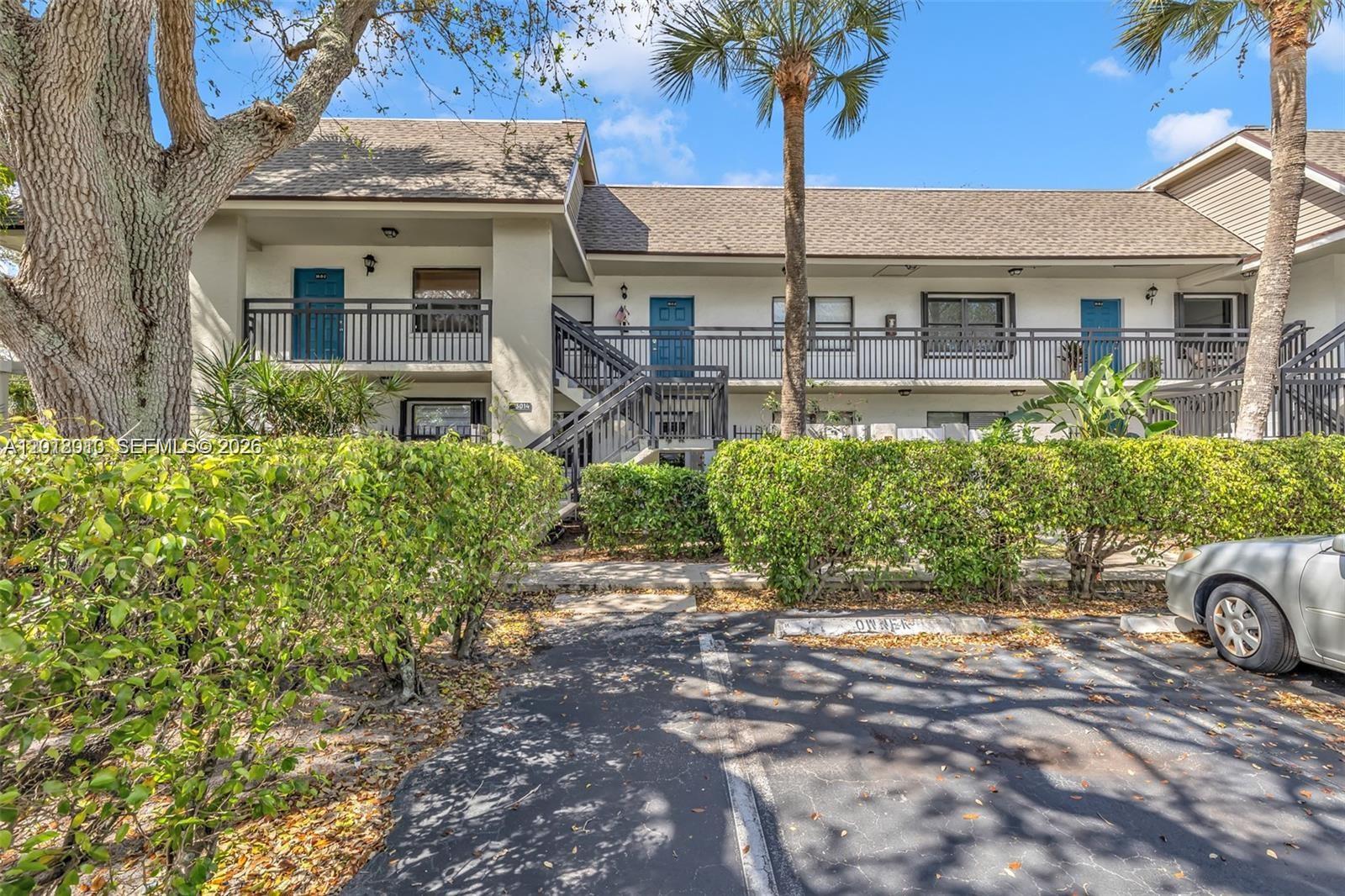 DELRAY OAKS CONDO - Residential