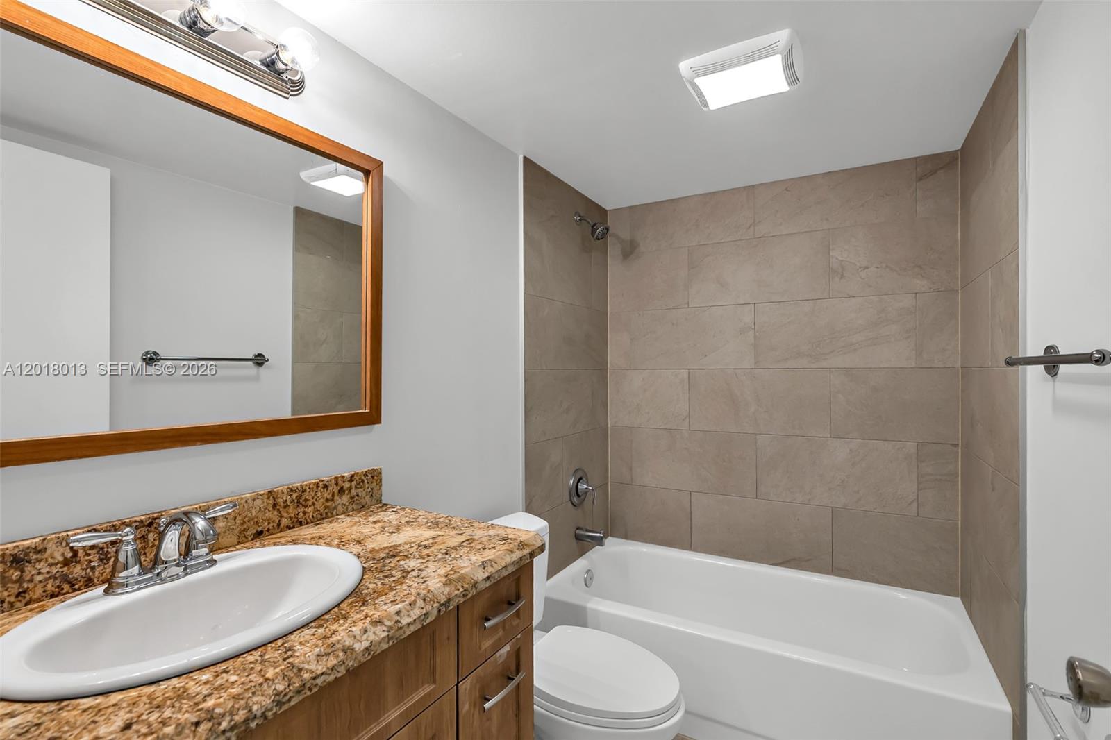 DELRAY OAKS CONDO - Residential