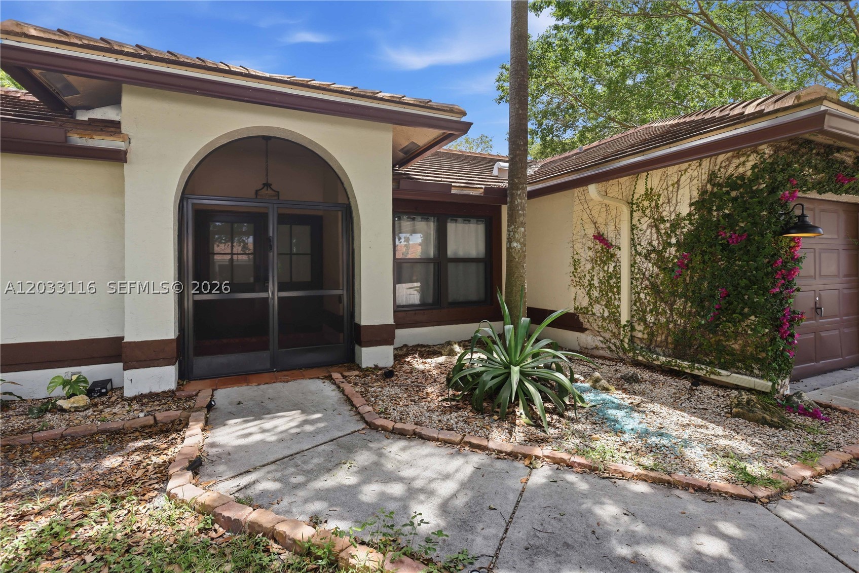 WHITEHORSE ESTATES - Residential