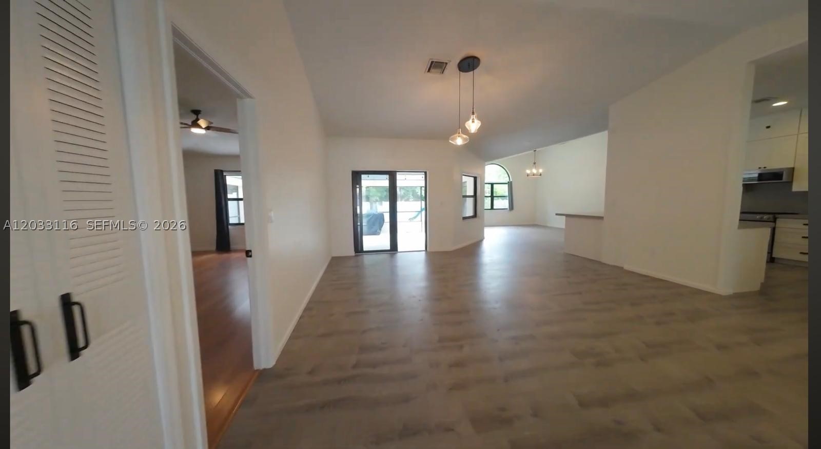 WHITEHORSE ESTATES - Residential