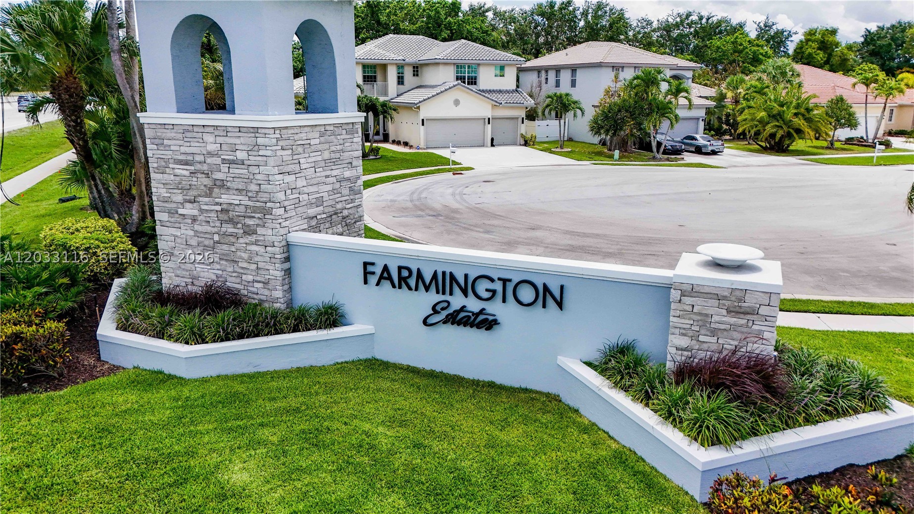 WHITEHORSE ESTATES - Residential