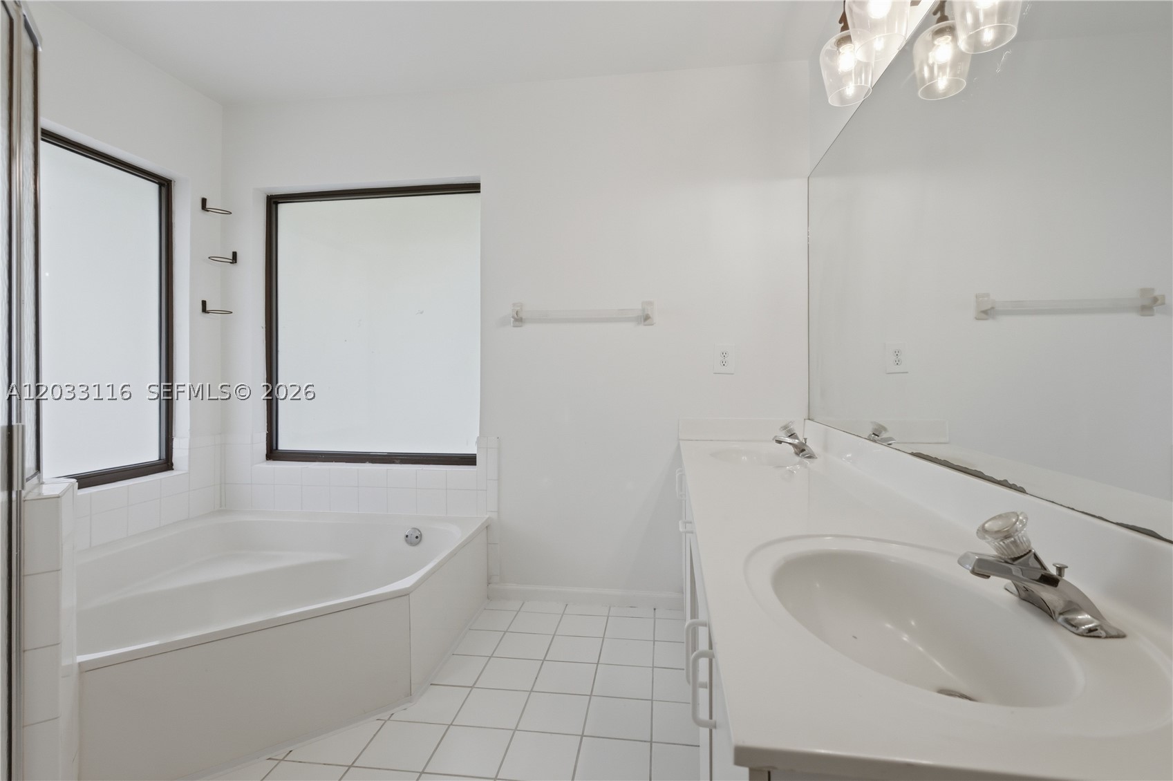 WHITEHORSE ESTATES - Residential