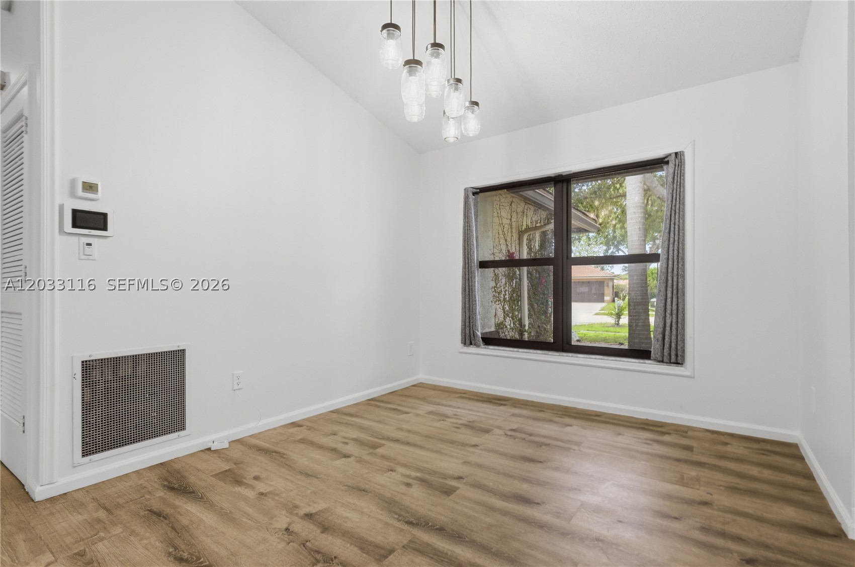 WHITEHORSE ESTATES - Residential