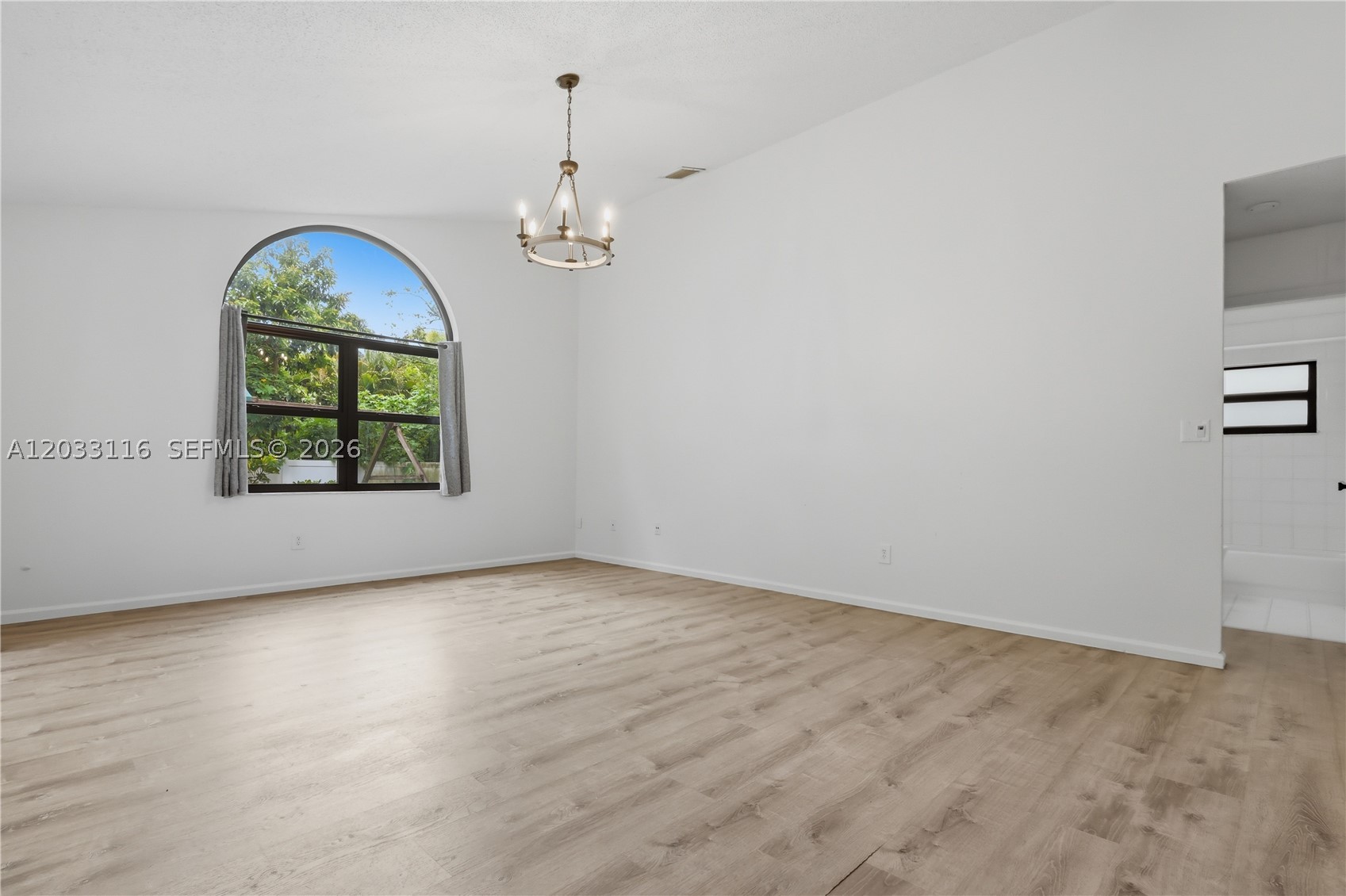 WHITEHORSE ESTATES - Residential