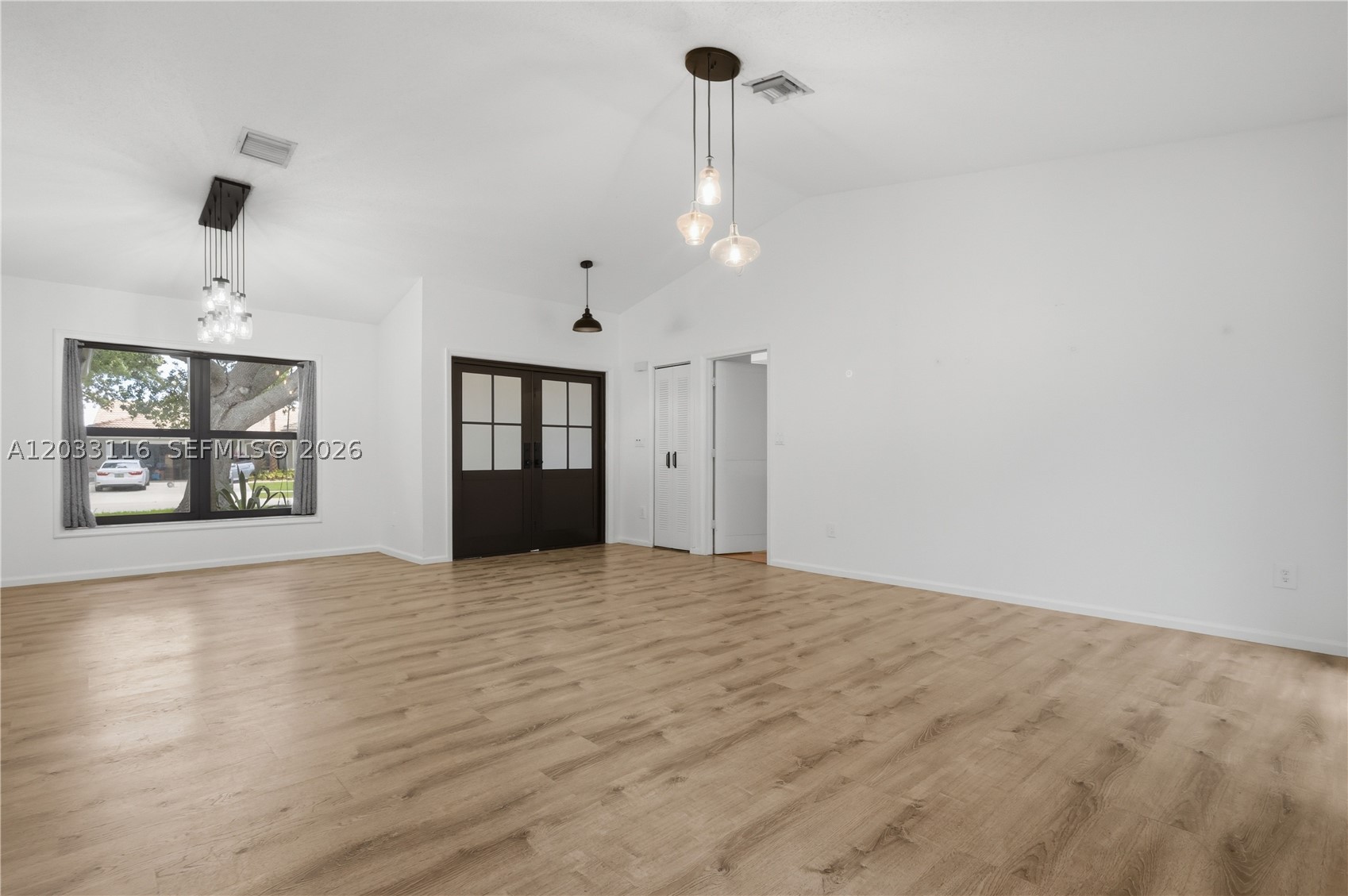 WHITEHORSE ESTATES - Residential