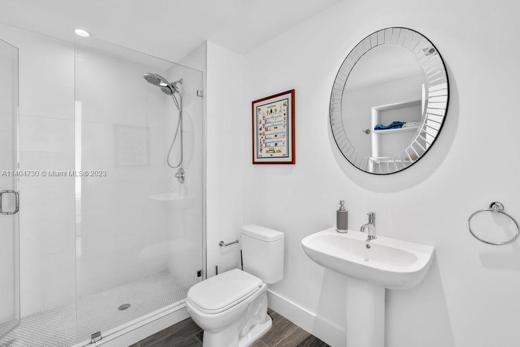 BISCAYNE BEACH CONDO - Residential