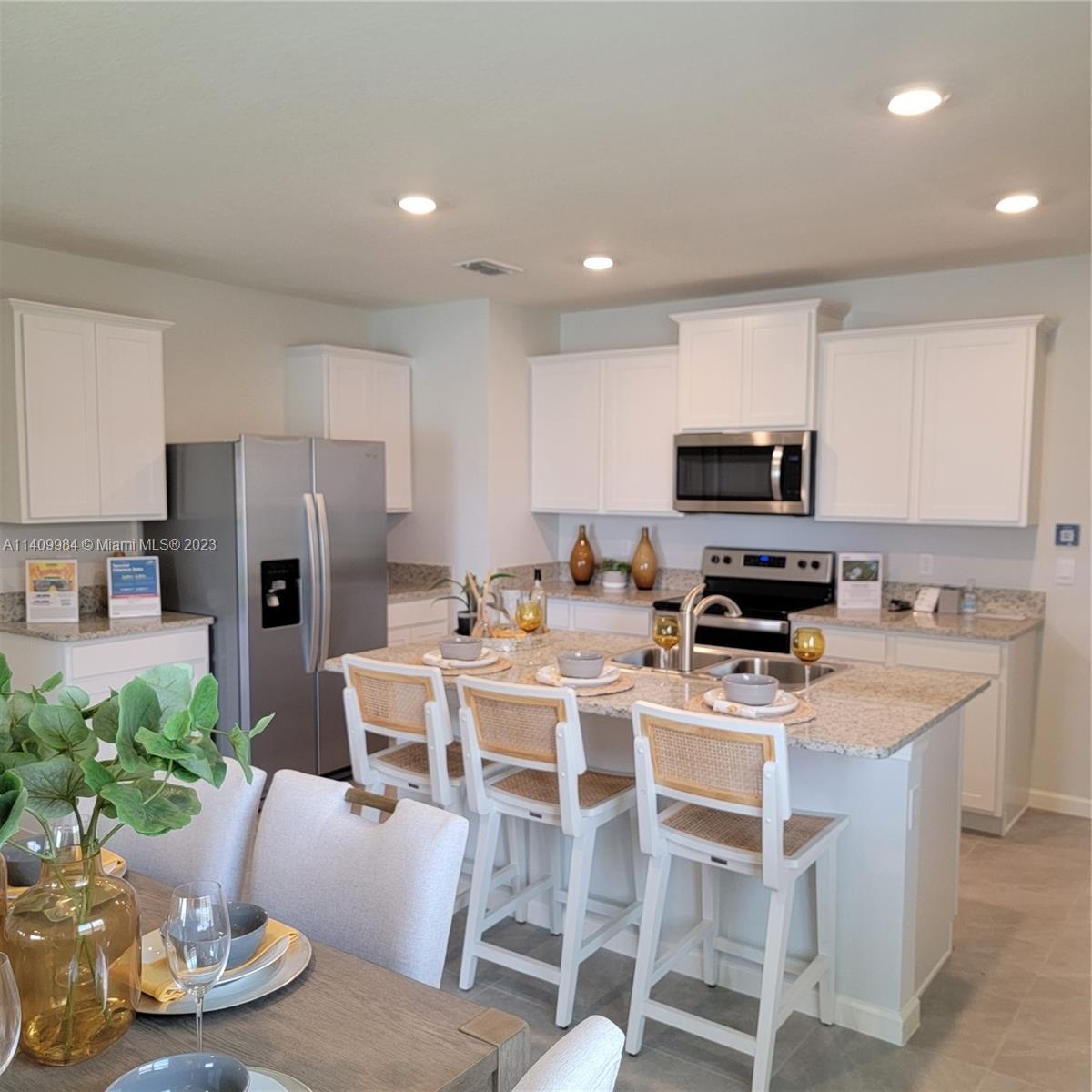 VERANO SOUTH PUD 1 - POD - Residential Lease