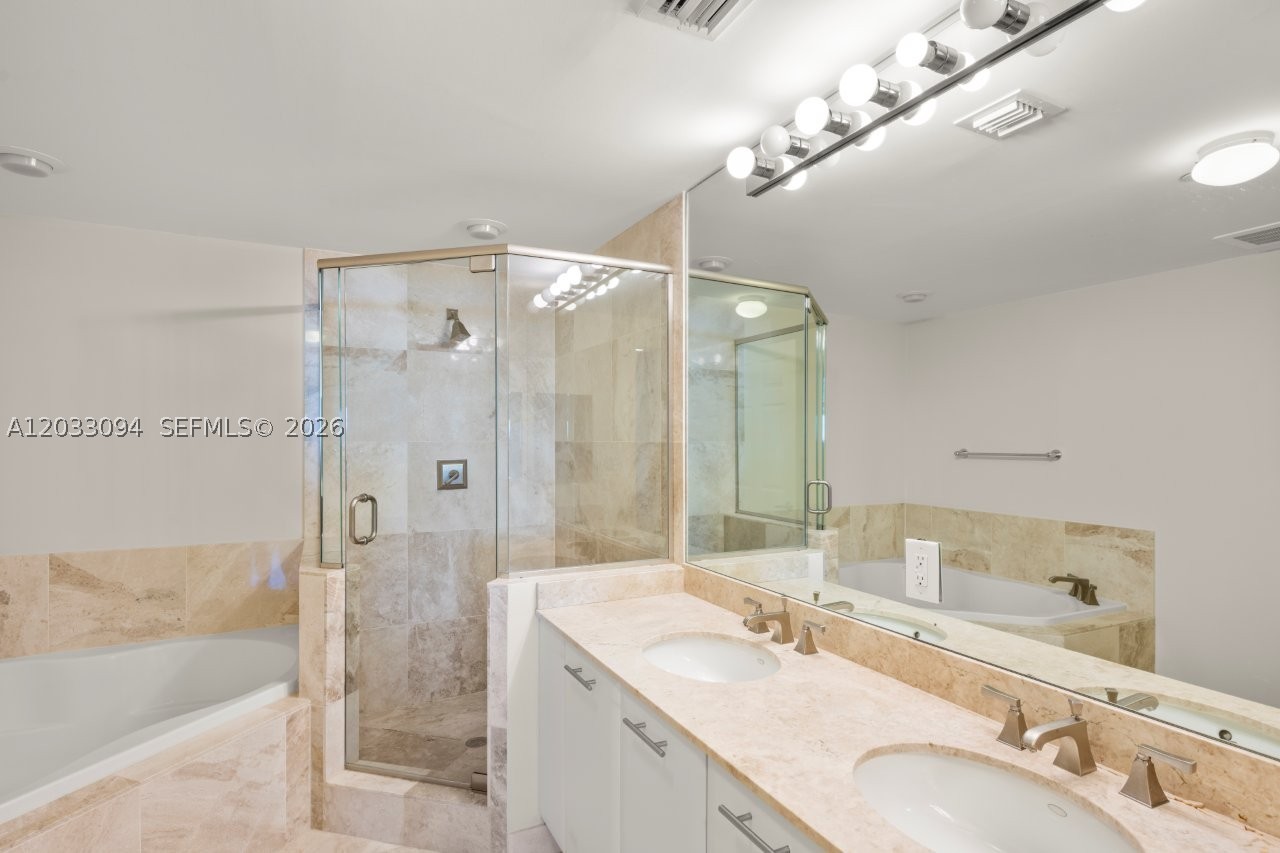 VERANDA CONDO - Residential Lease