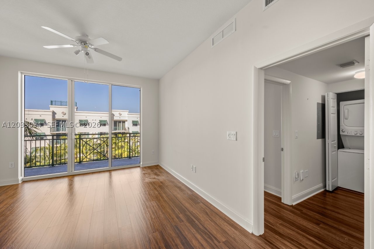 VERANDA CONDO - Residential Lease
