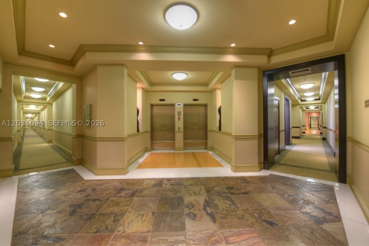 VERANDA CONDO - Residential Lease