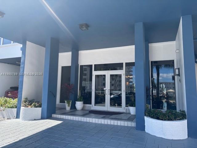TRAFALGAR TOWERS CONDOMIN - Residential