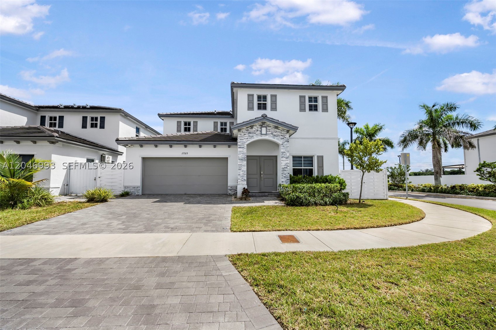 SIENA NORTH - Residential Lease