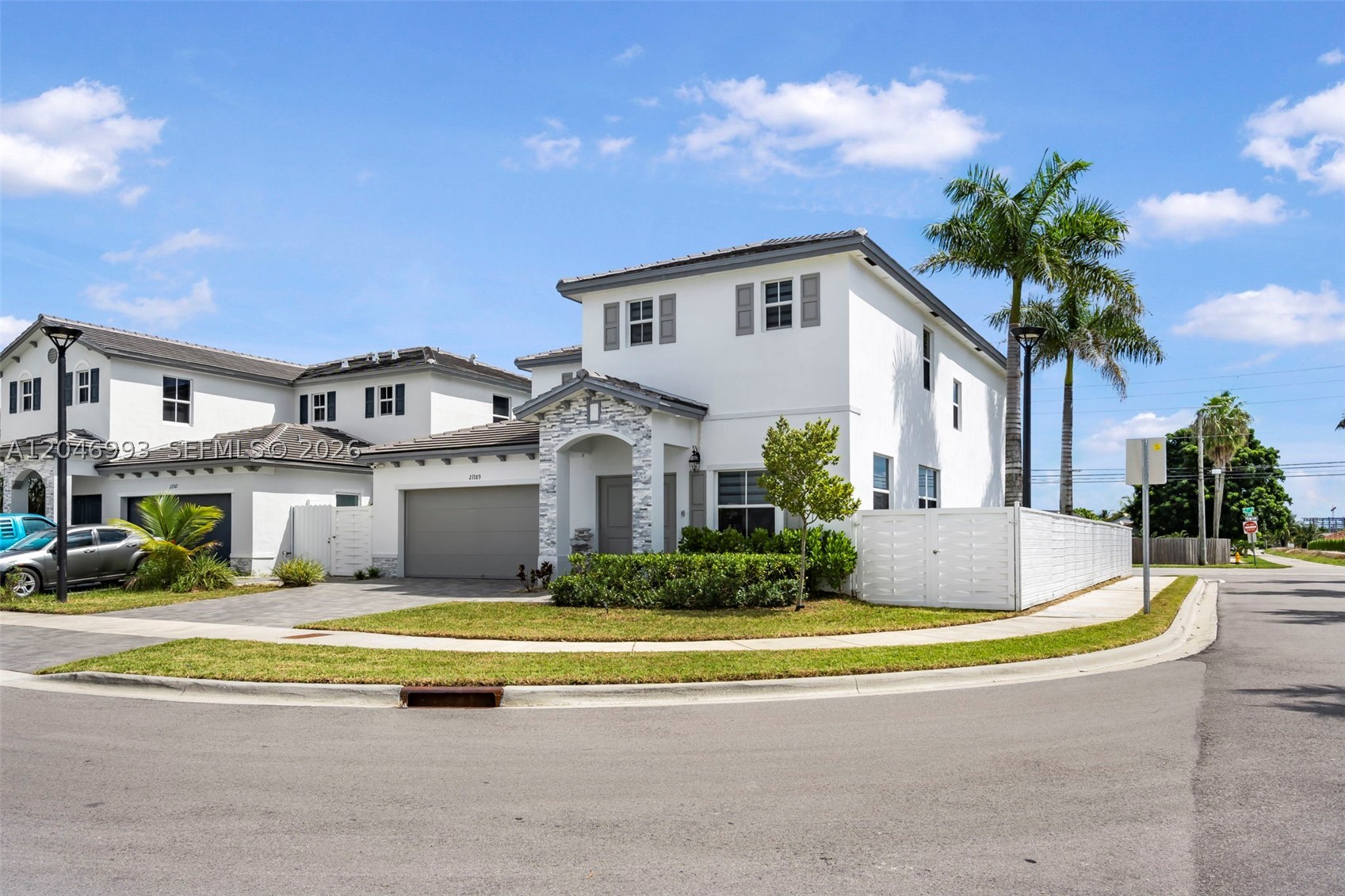 SIENA NORTH - Residential Lease