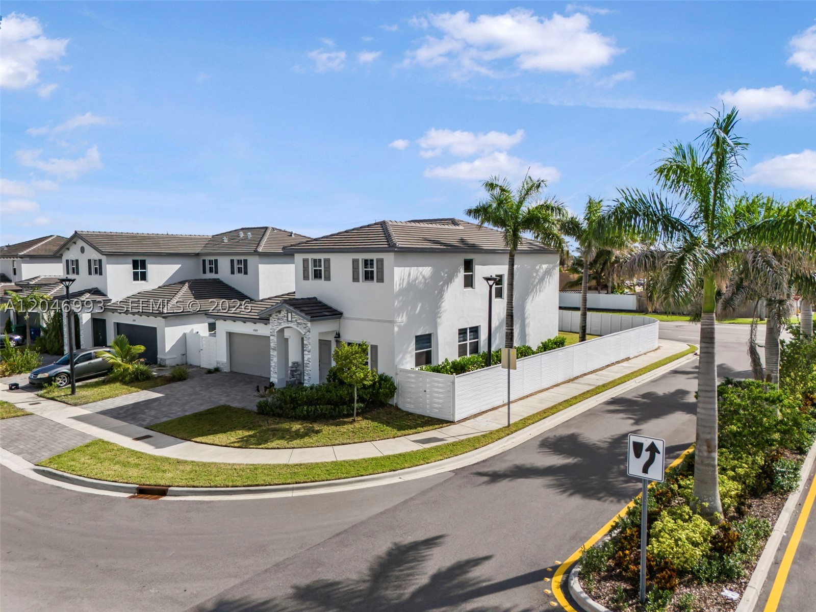 SIENA NORTH - Residential Lease