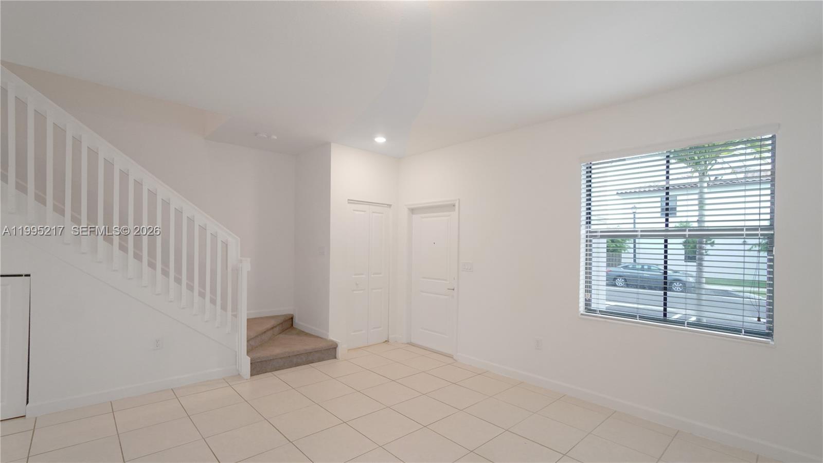 SILVER PALM RESIDENTIAL H - Residential