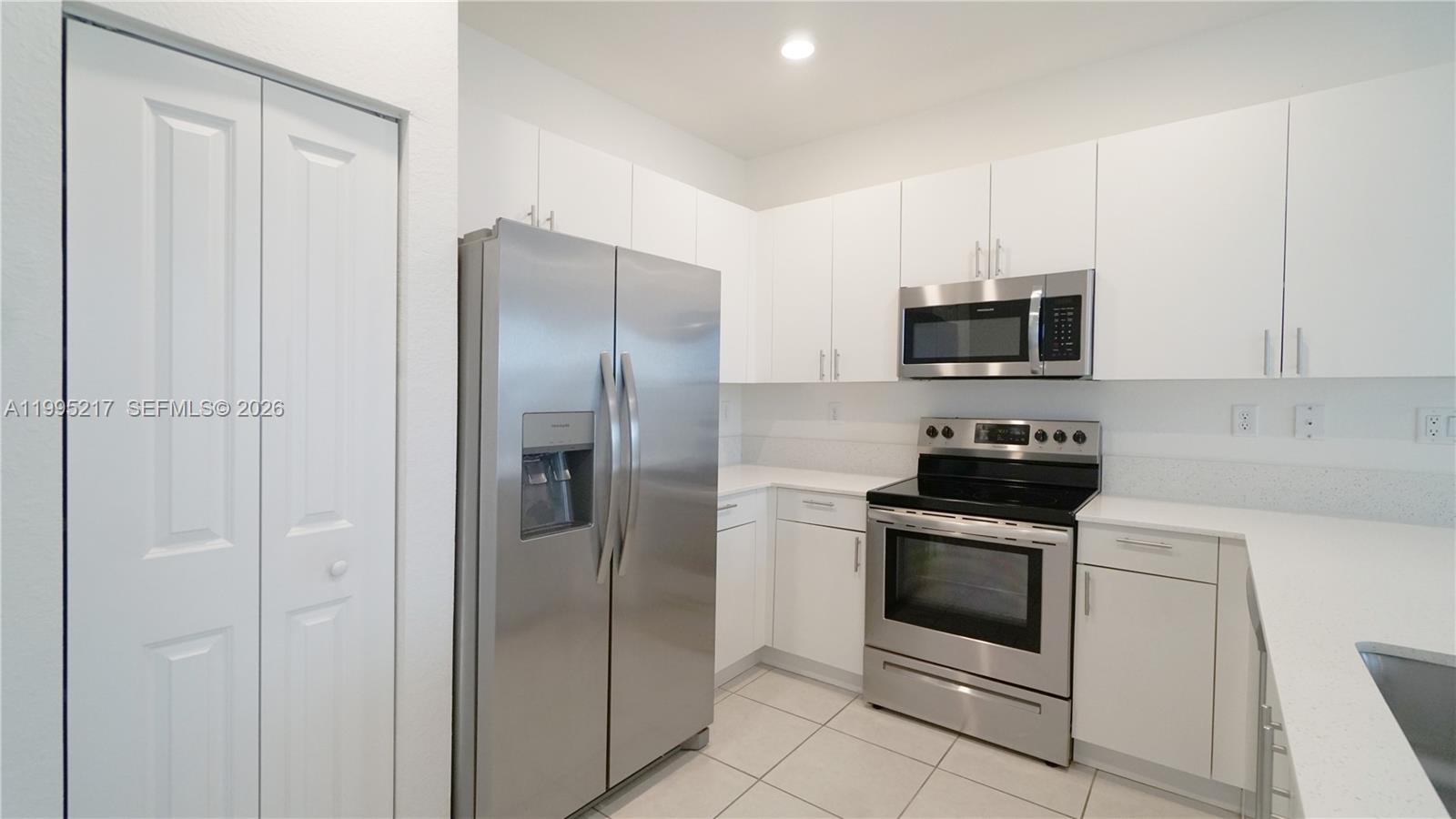SILVER PALM RESIDENTIAL H - Residential