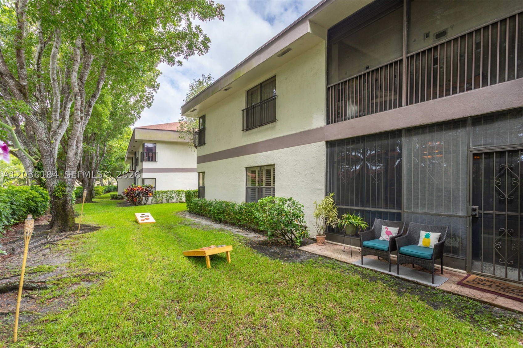 APPLEWOOD VILLAGE III - Residential