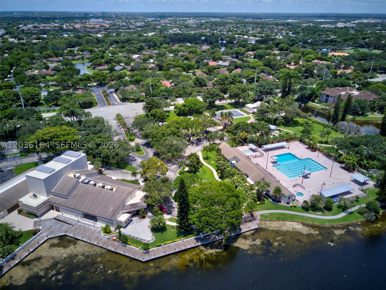 APPLEWOOD VILLAGE III - Residential