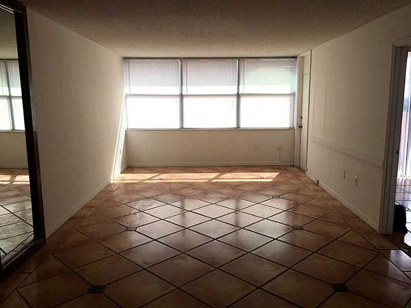 WILSHIRE CONDO - Residential Lease