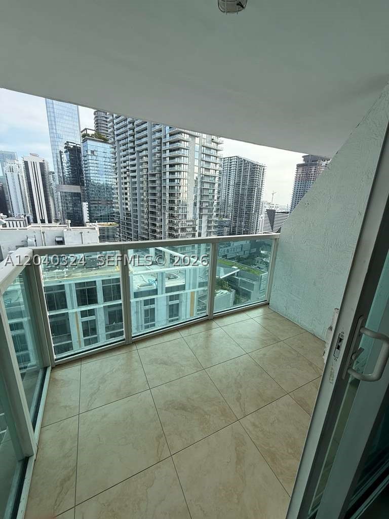 BRICKELL ON THE RIVER S T - Residential