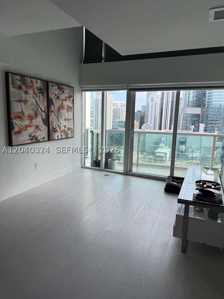 BRICKELL ON THE RIVER S T - Residential
