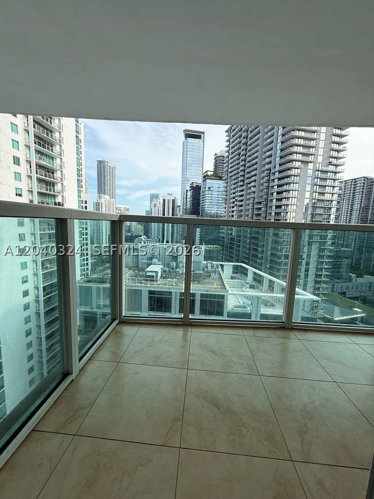 BRICKELL ON THE RIVER S T - Residential