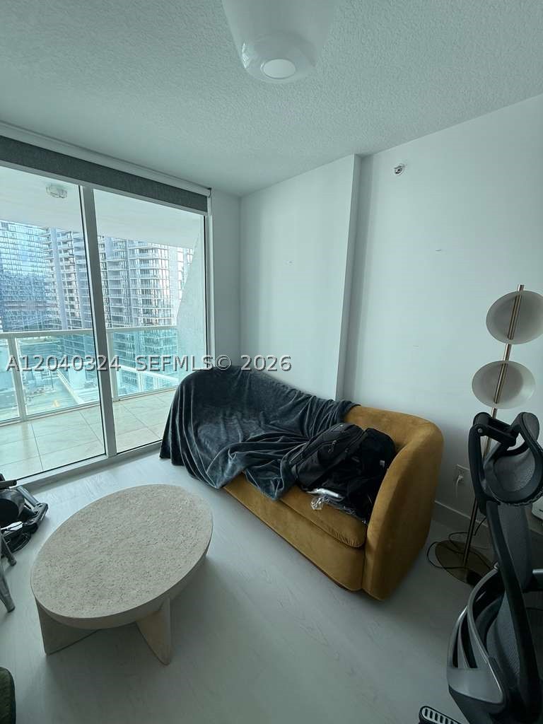 BRICKELL ON THE RIVER S T - Residential