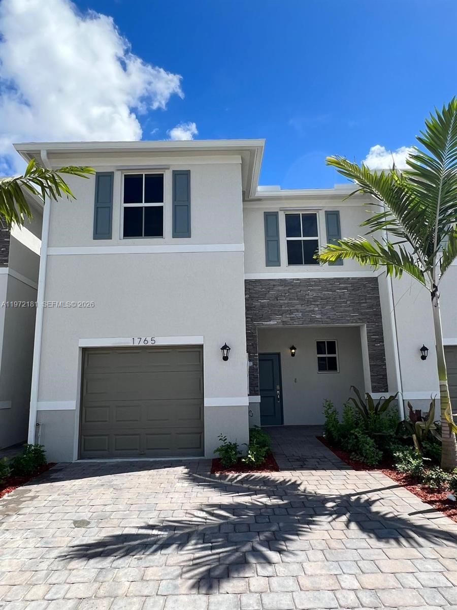 CEDAR AT KEYS GATE - Residential