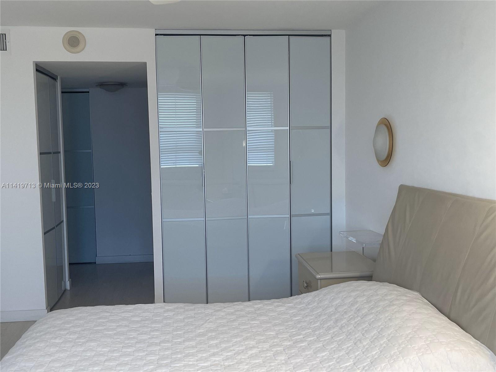 WINSTON TOWERS 200 - Residential Lease