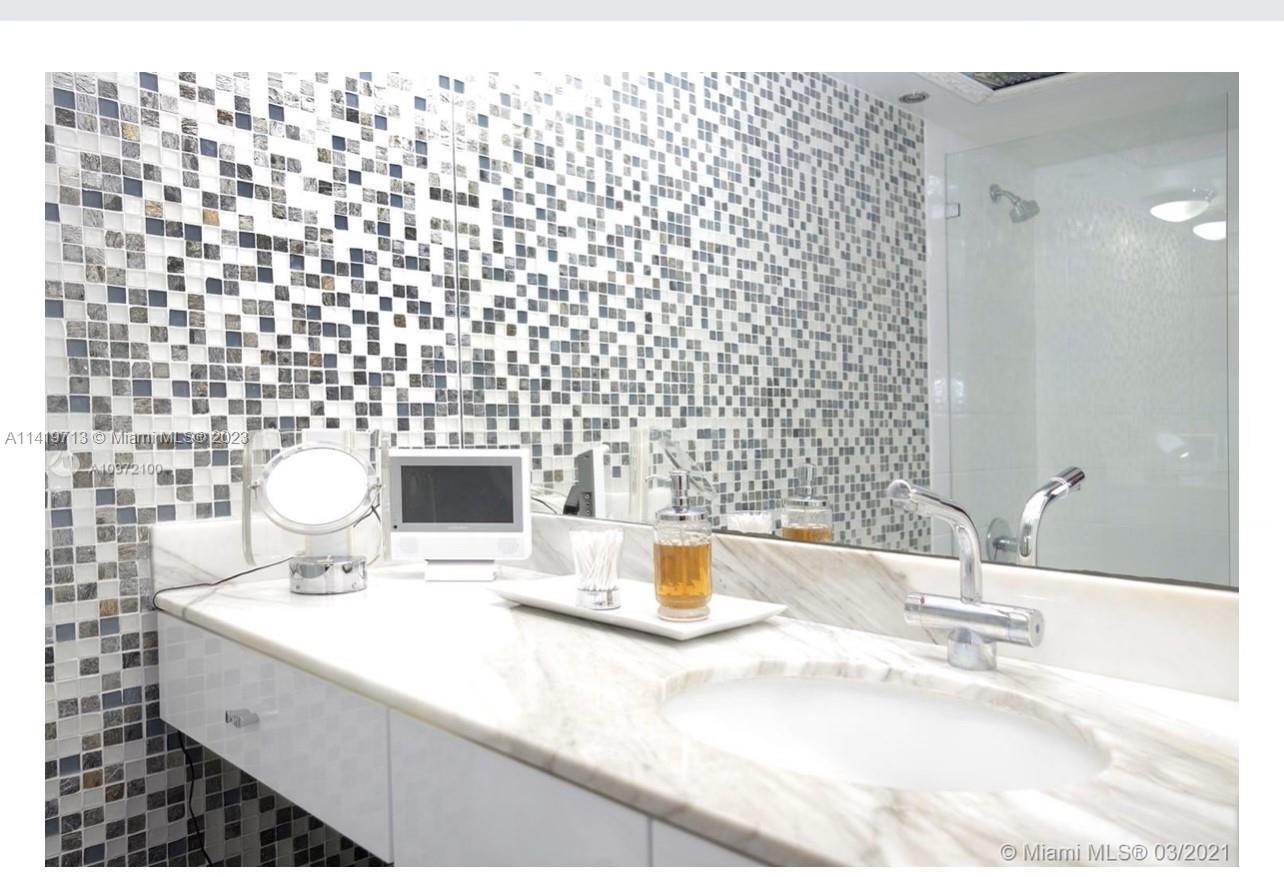 WINSTON TOWERS 200 - Residential Lease