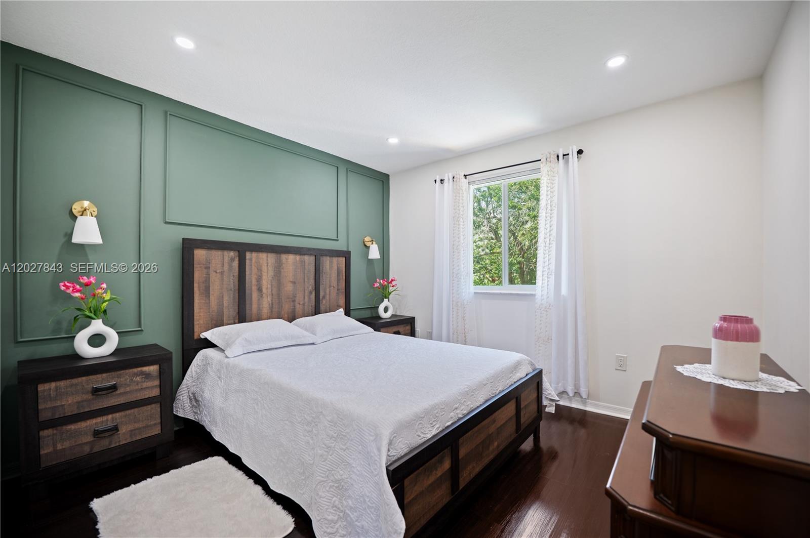 MONACO ESTATES AT KENDALL - Residential