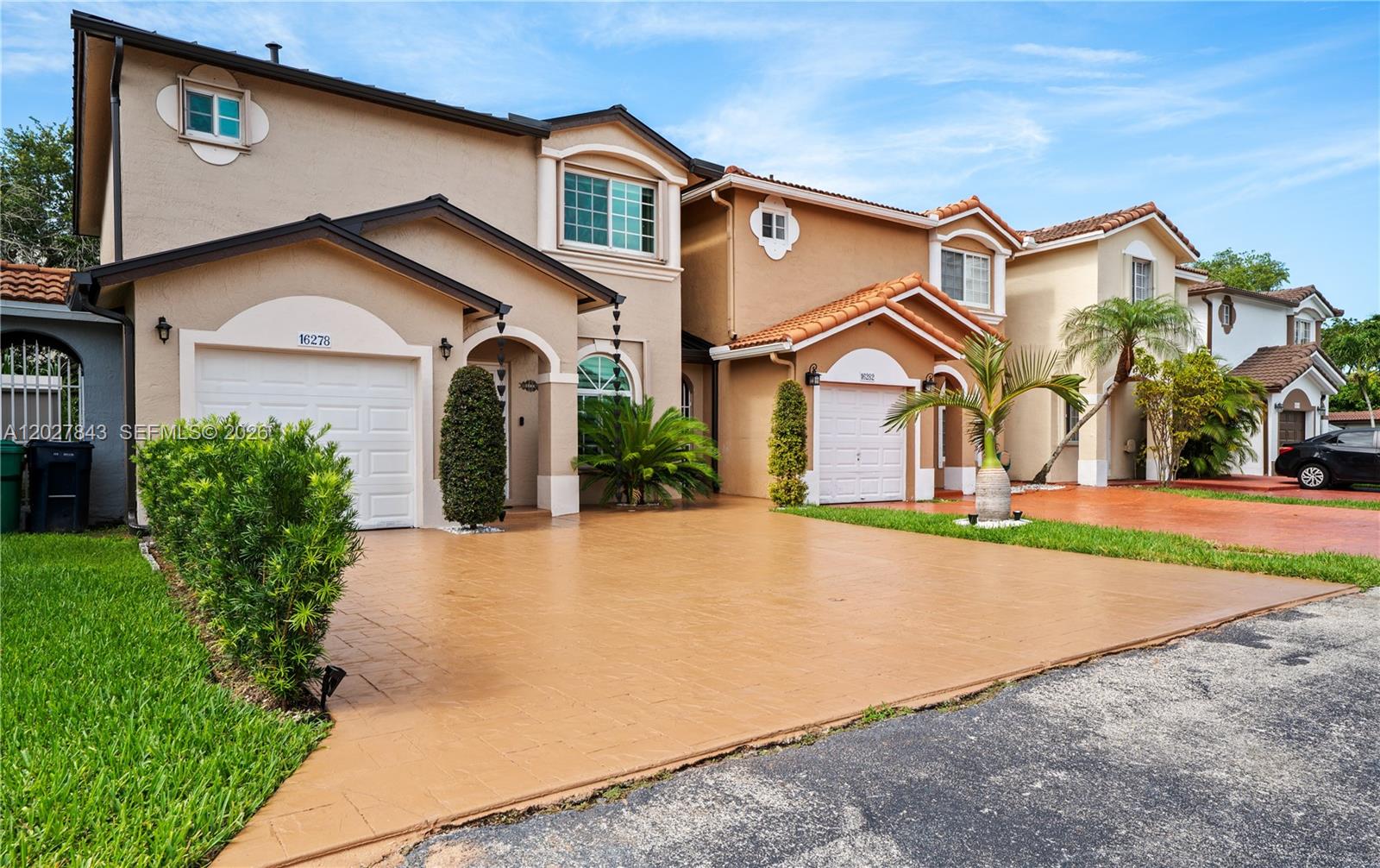 MONACO ESTATES AT KENDALL - Residential