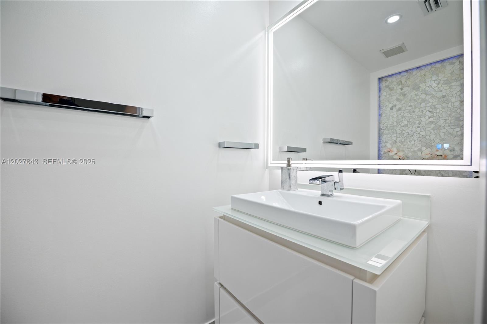 MONACO ESTATES AT KENDALL - Residential