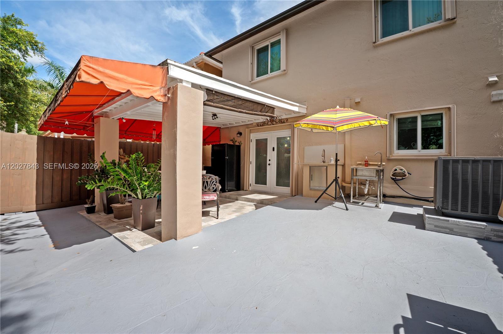 MONACO ESTATES AT KENDALL - Residential