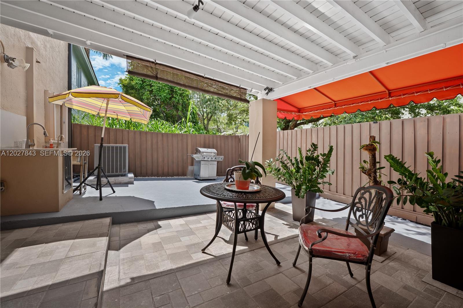 MONACO ESTATES AT KENDALL - Residential