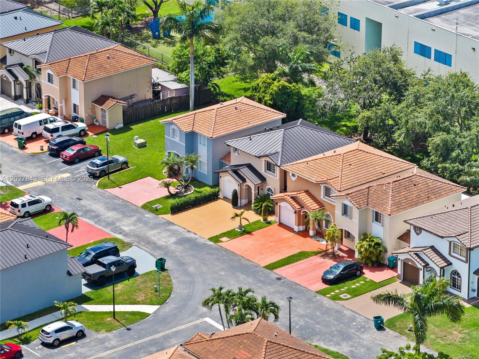 MONACO ESTATES AT KENDALL - Residential