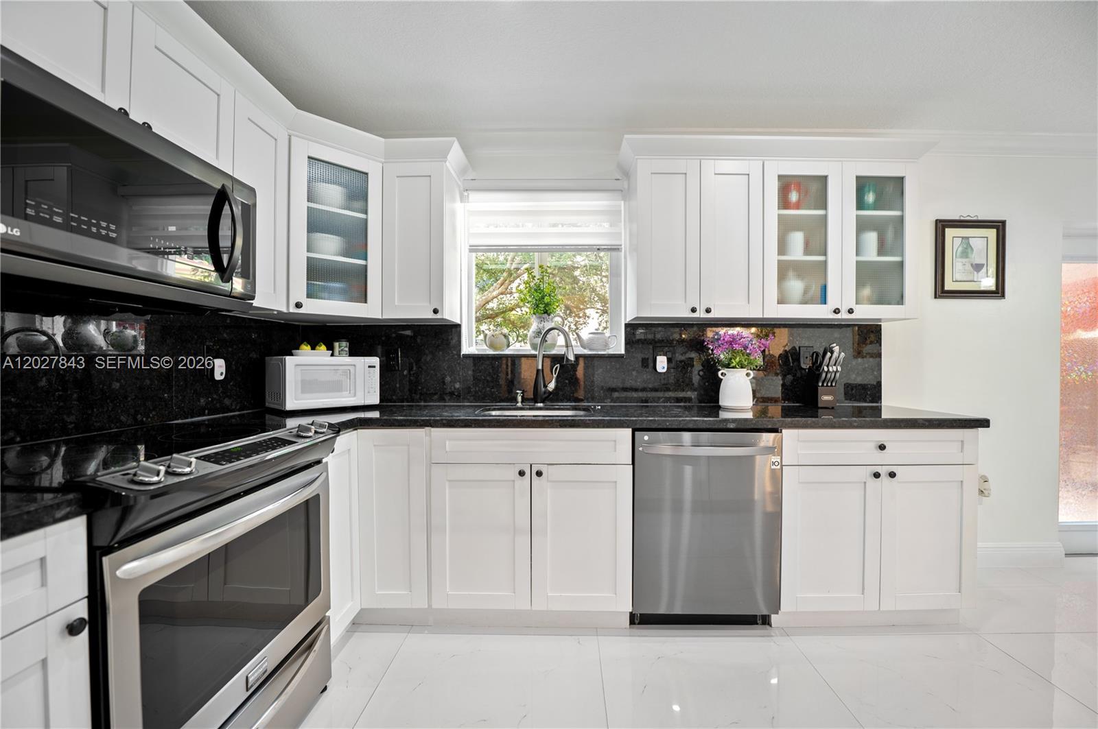 MONACO ESTATES AT KENDALL - Residential