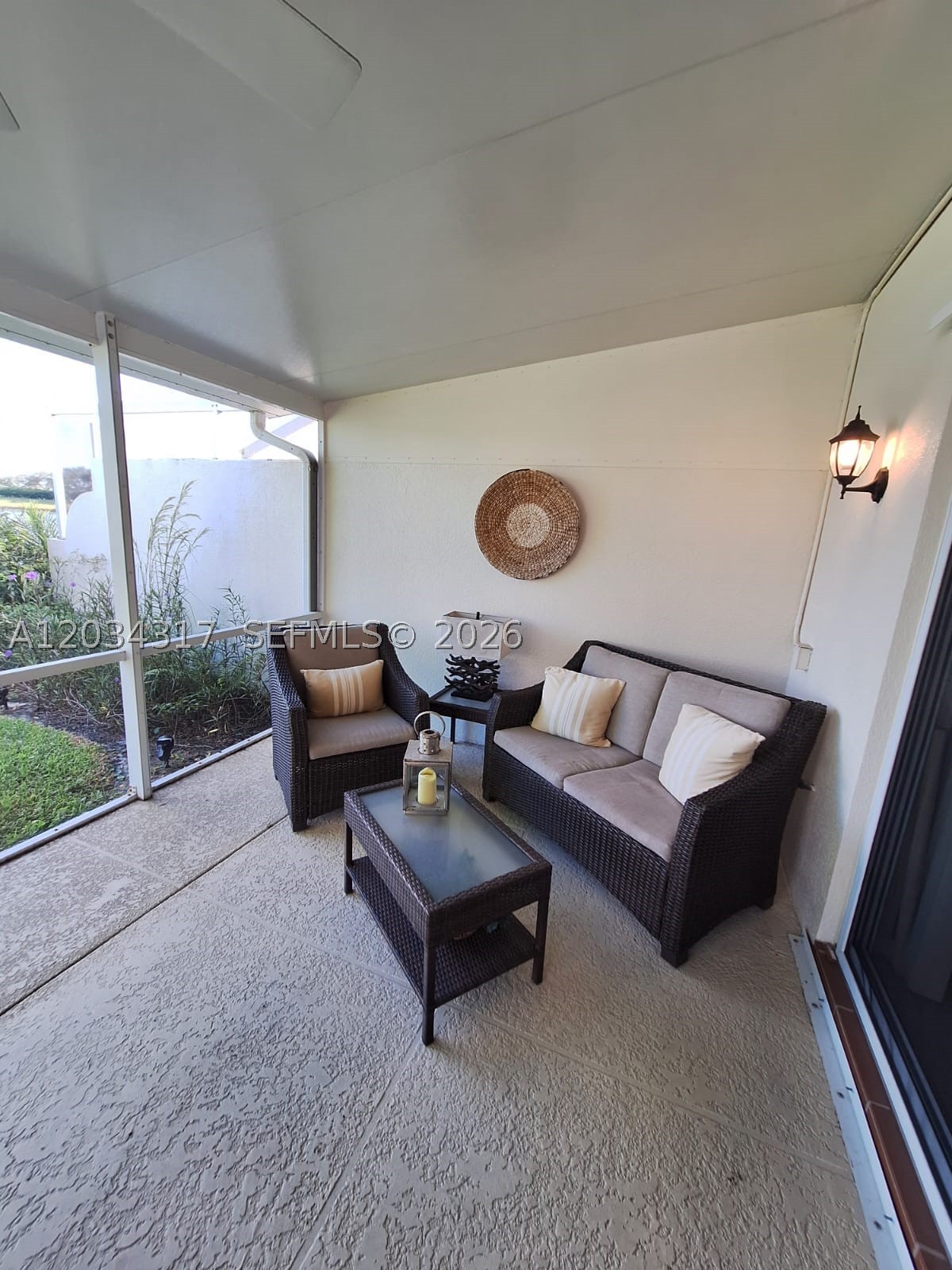 RIVERWALK 6 - Residential